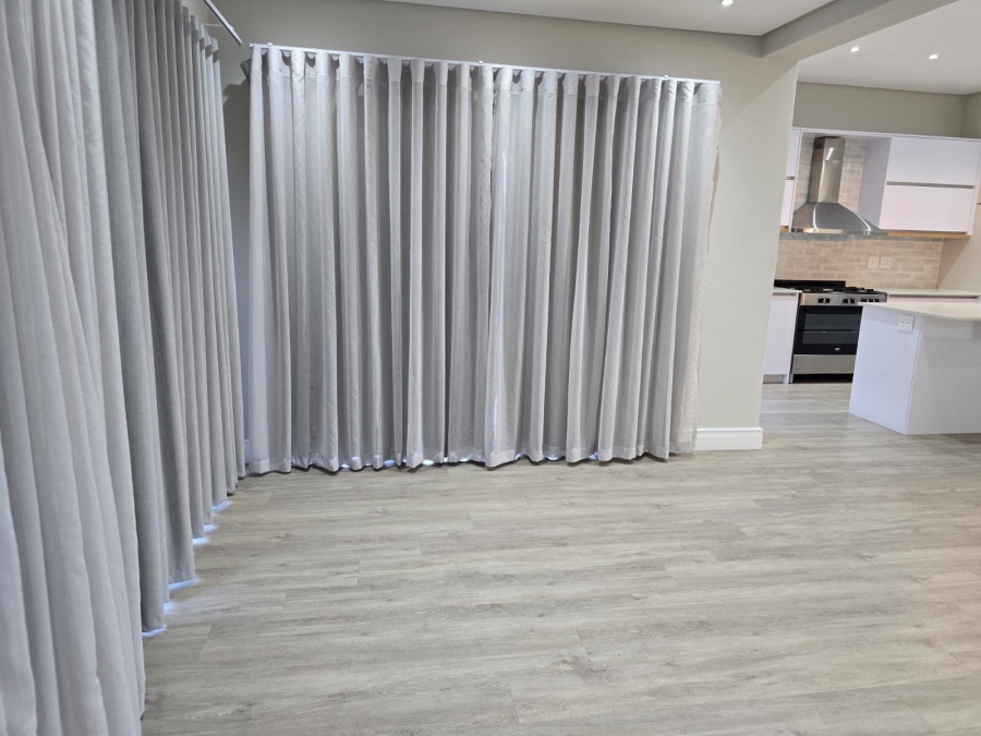 3 Bedroom Property for Sale in Aan de Wijnlanden Western Cape